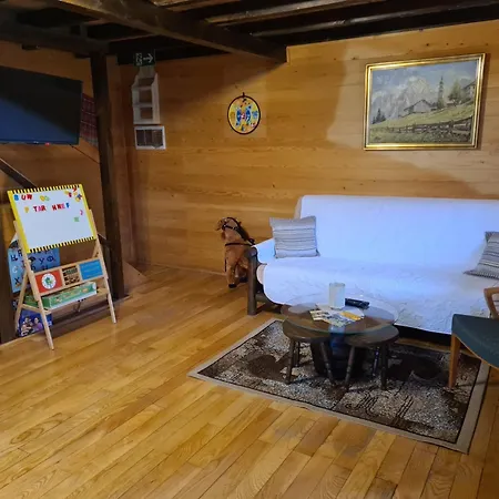 Kosmajski Vajati Petra Дом отдыха Nemenikuce